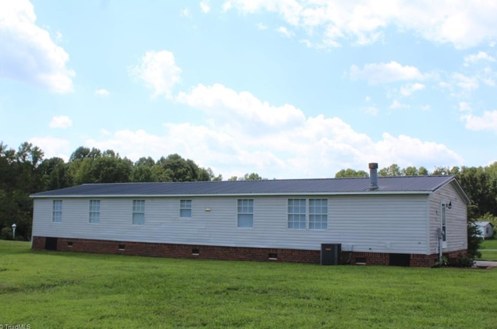 441 Charity Ln, Linwood, NC 27299