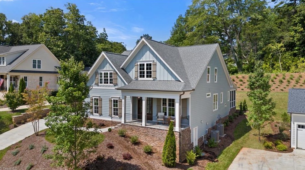 1492 Turkey Hill Rd, Winston Salem, NC 27106