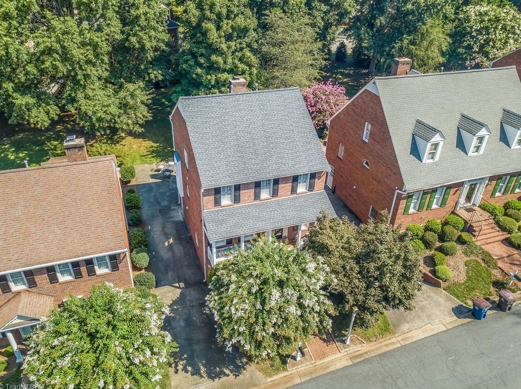 6029 Rittenhouse Rd, Winston Salem, NC 27104