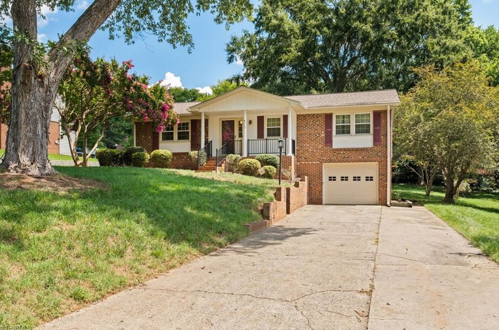 4117 Snyder Dr, Winston Salem, NC 27127