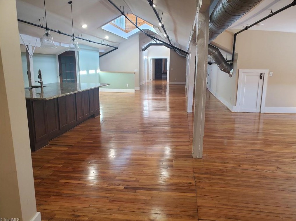 238 Willow St #301, Mount Airy, NC 27030
