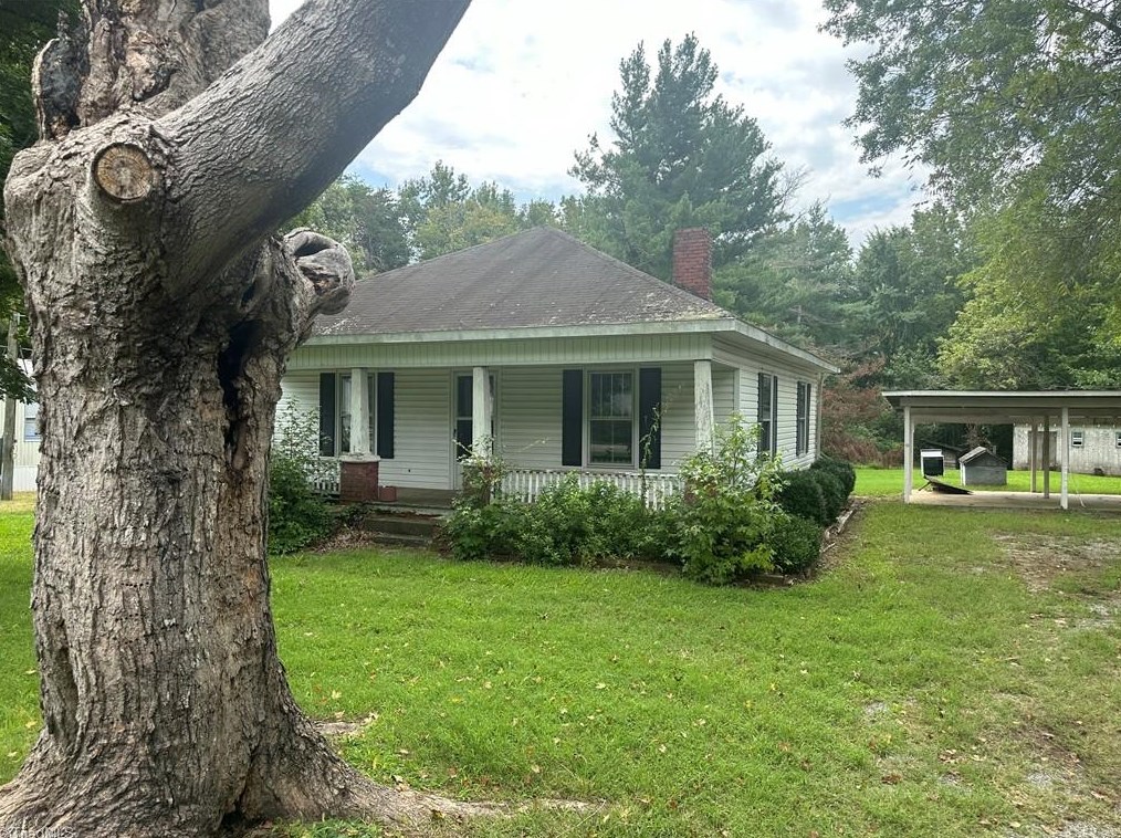 595 Arnold Rd, Lexington, NC 27295