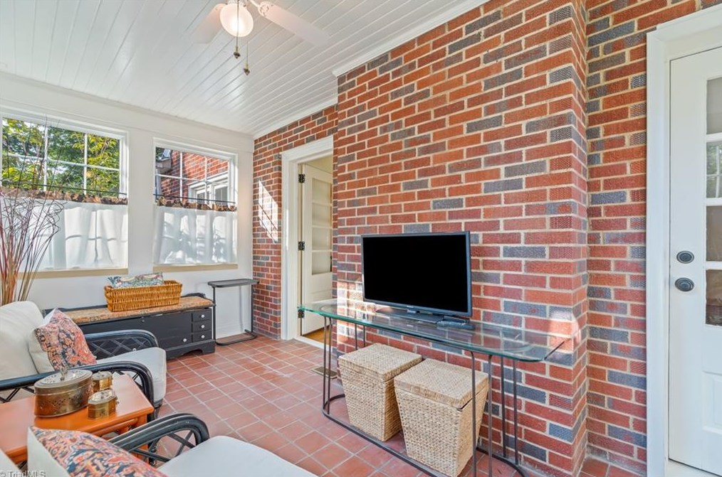 214 Woodrow Ave, High Point NC  27262-4039 exterior