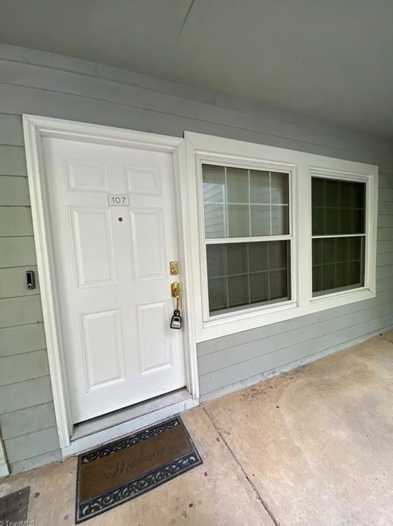4907 Hollenden Dr #107, Raleigh, NC 27616