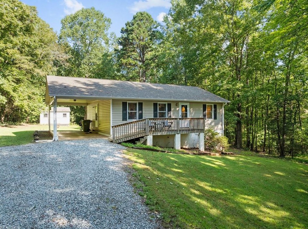 288 Riverwood Rd, Lexington, NC 27292