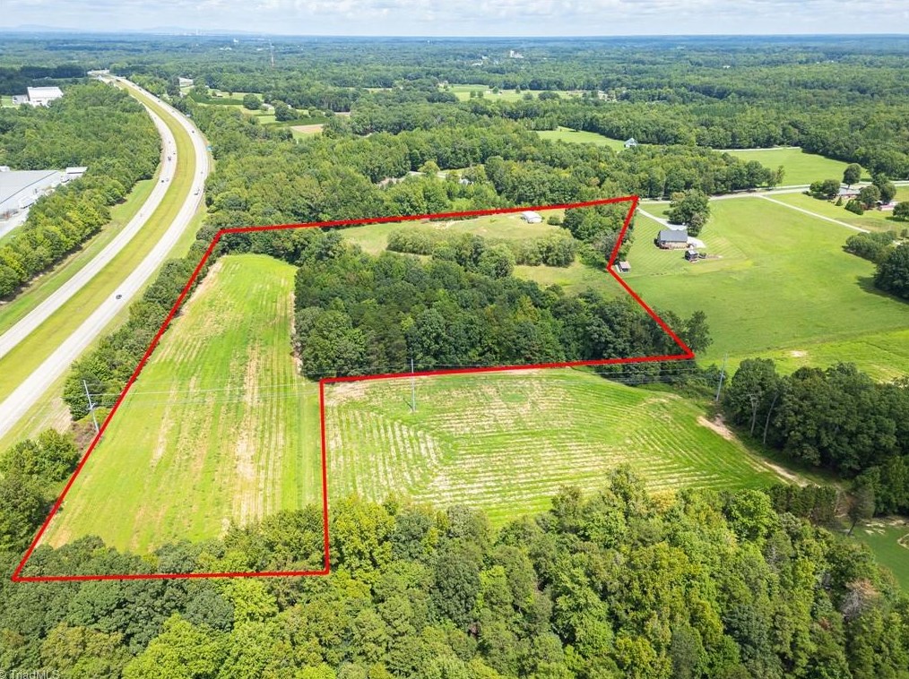 968 Thomas Rd, Lexington, NC 27295