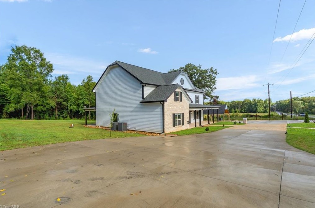 5270 Church St, Greensboro, NC 27455-1430