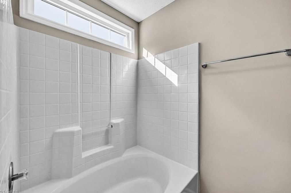 7012 Chaftain Pl, Greensboro NC  27410-8656 exterior