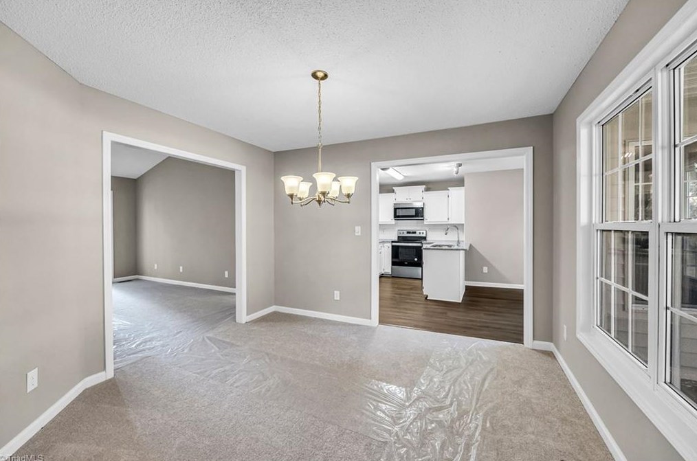 7012 Chaftain Pl, Greensboro NC  27410-8656 exterior