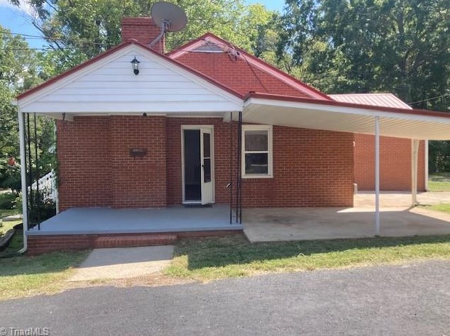 433 Cedar St, Eden, NC 27288