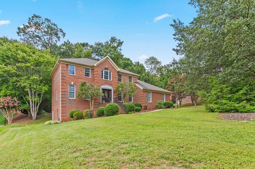 808 Anns Ct, Asheboro, NC 27205-7728