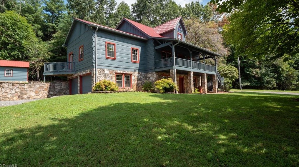 197 Childress Dr, Ronda, NC 28670