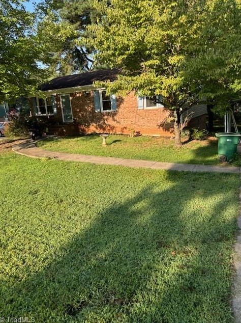 4882 Dippen Rd, Winston Salem, NC 27105