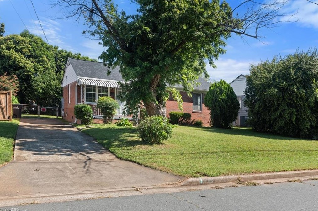 413 W 26th St, Winston Salem, NC 27105