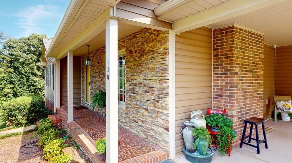 130 Ashley Dr, Devotion, NC 27017