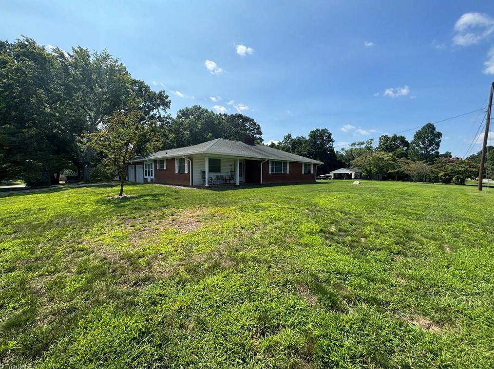 147 Follansbee Rd, Winston Salem, NC 27107