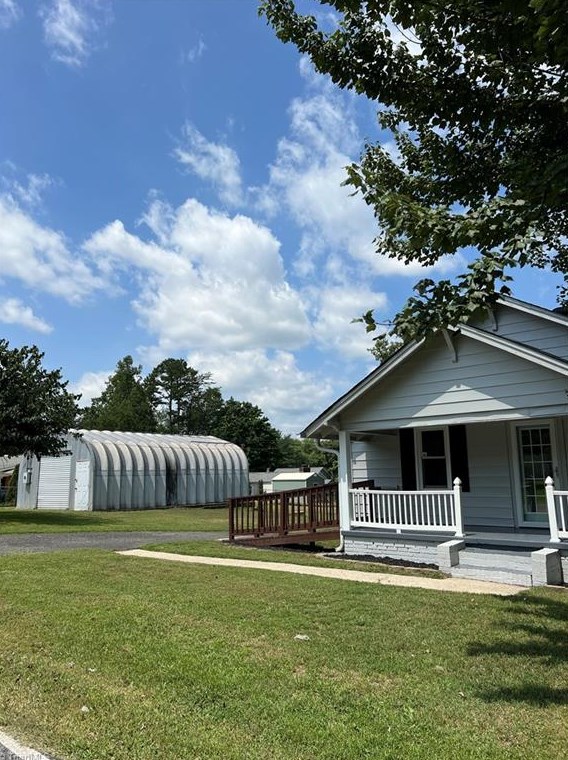 155 Hilda Dr, Mount Airy, NC 27030