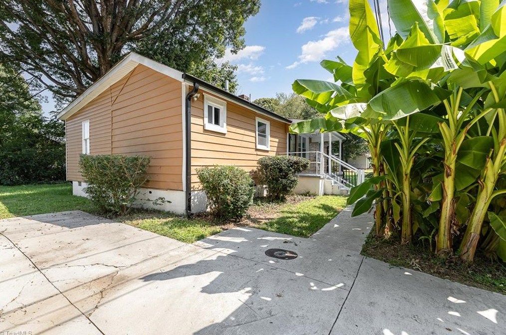 285 Summit St, Rural Hall, NC 27045