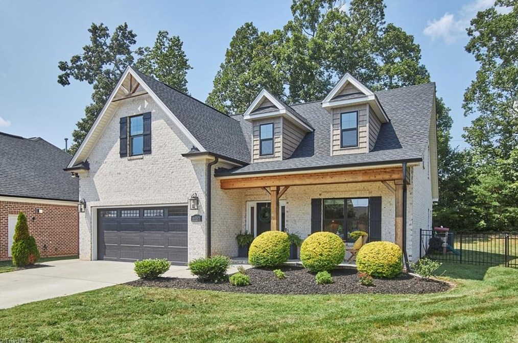 4982 Britton Gardens Rd, Clemmons, NC 27012