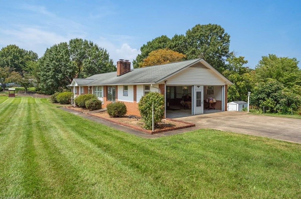 581 Sardis Church Rd, Ellisboro, NC 27025