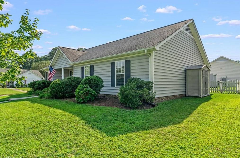 4323 Garden Club St, High Point, NC 27265