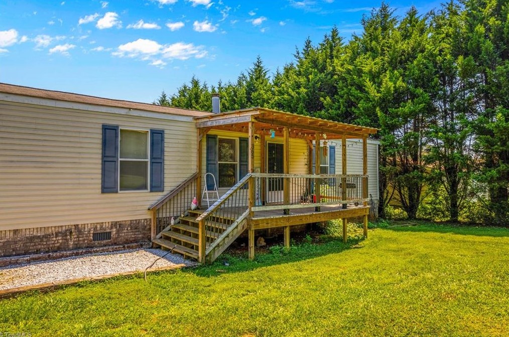365 Melton Rd, Elkin, NC 28621