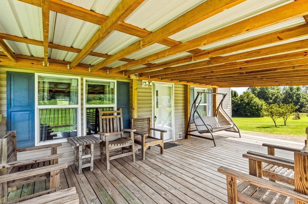 359 Melton Rd, Elkin, NC 28621
