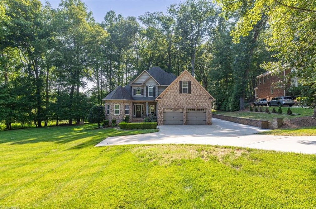 450 Windsor Park Rd, Kernersville, NC 27284