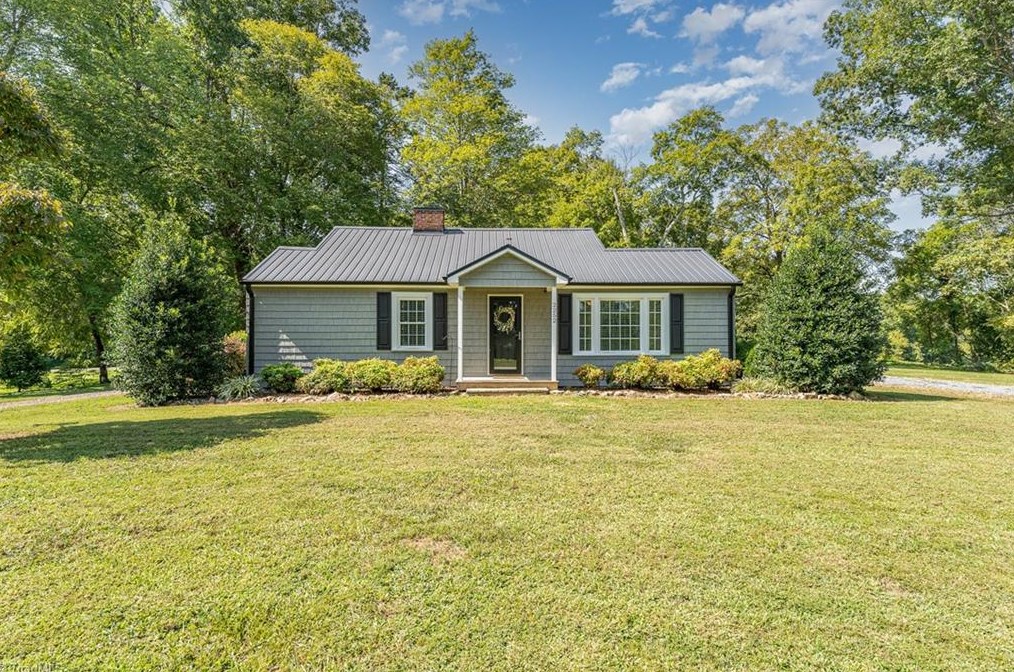 2252 Moore Rd, Asheboro, NC 27205
