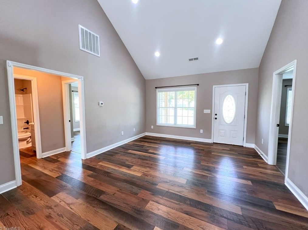 105 N 12th Ave, Ayersville, NC 27027
