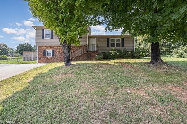 1300 N Cameron Ave, Winston Salem, NC 27101