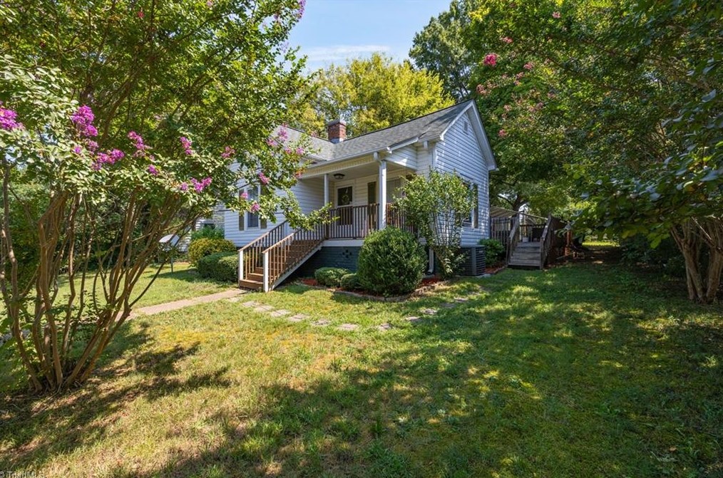 124 Park Cir, Lexington, NC 27295