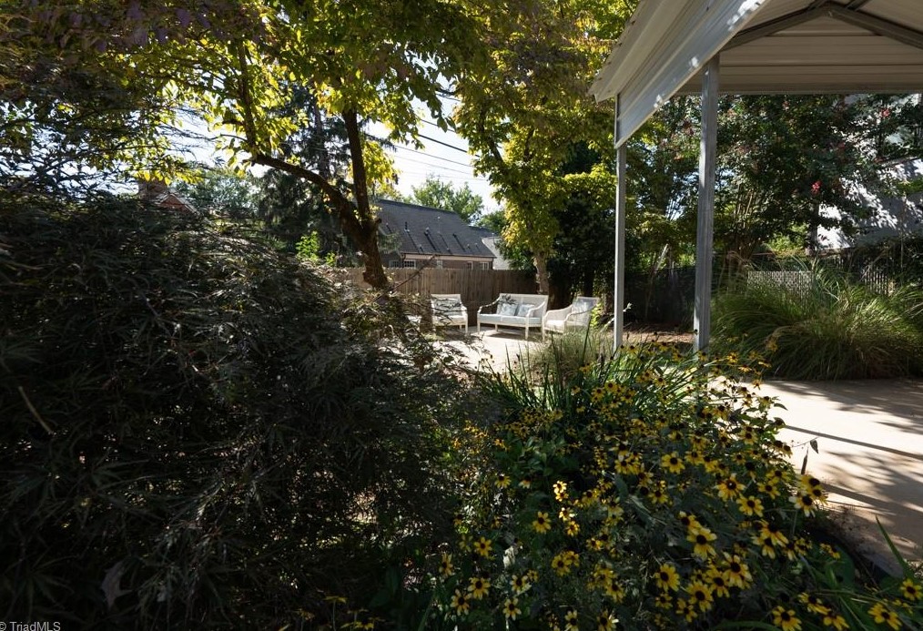 1901 Elm St, Greensboro NC 27401-1511 exterior