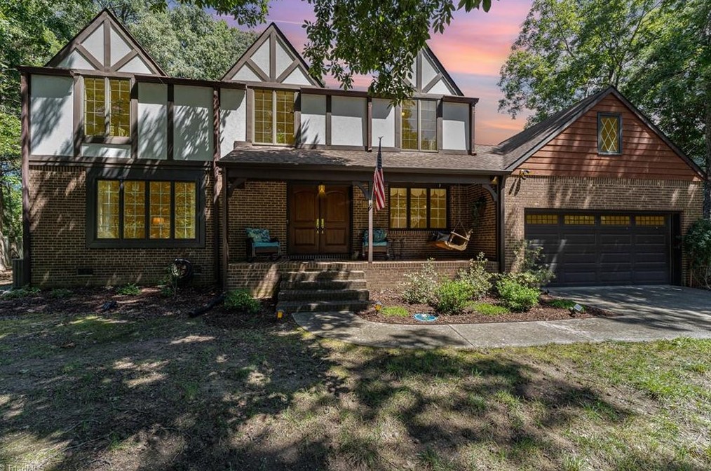 4308 Oak Hollow Dr, High Point, NC 27265
