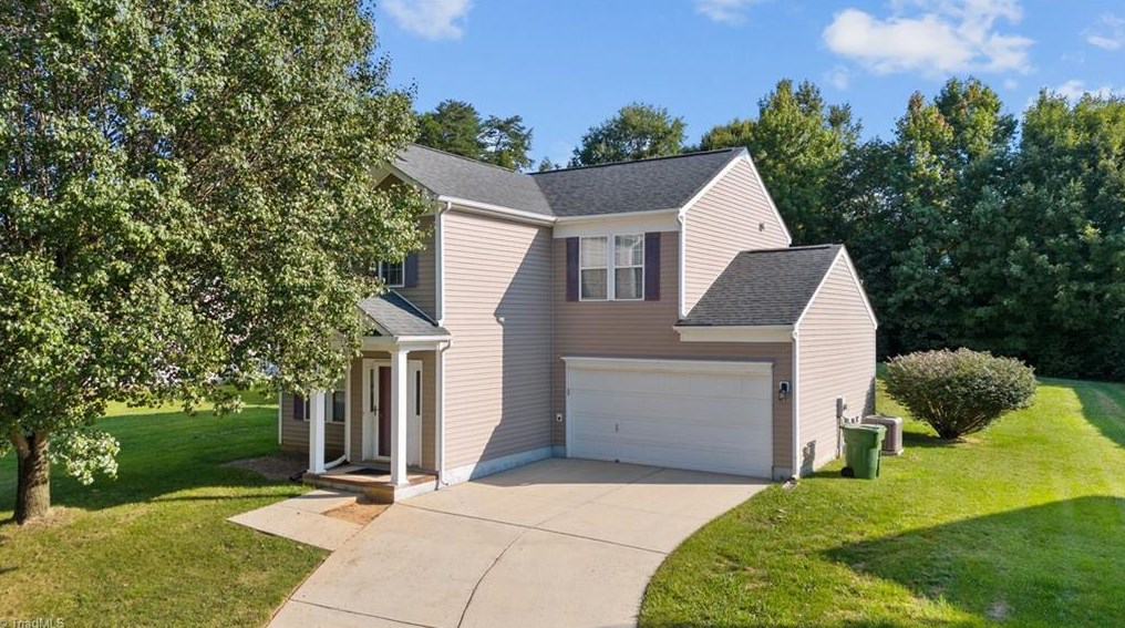 616 Lake Way, Kernersville, NC 27284