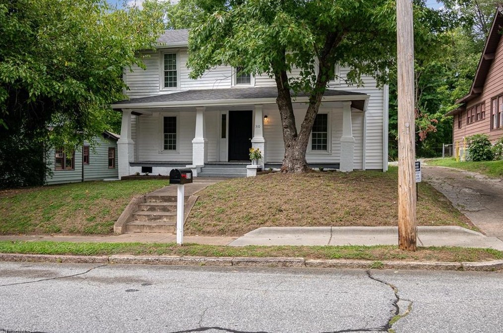 310 W Ray Ave, High Point, NC 27262