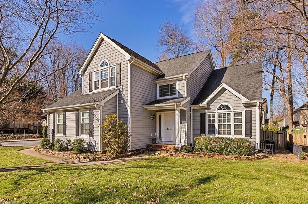 4201 King Edward Ct, Greensboro, NC 27455-2570