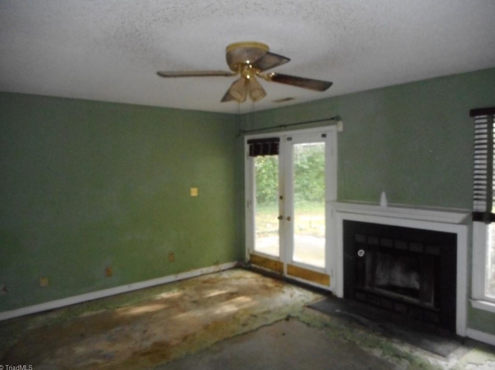3925 Laurel Grove Rd, Winston Salem, NC 27127