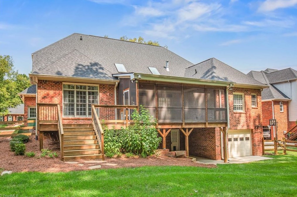 1870 Dunmore Ln, Clemmons, NC 27012