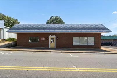 108 Franklin Street, Madison, NC 27025 - Photo 4