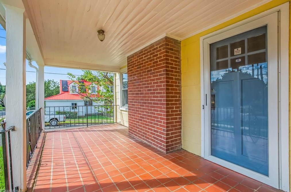 2444 Stockton St, Winston Salem, NC 27127