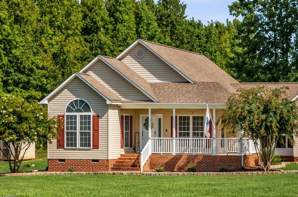 454 Saddlebred Loop, Stokesdale, NC 27357