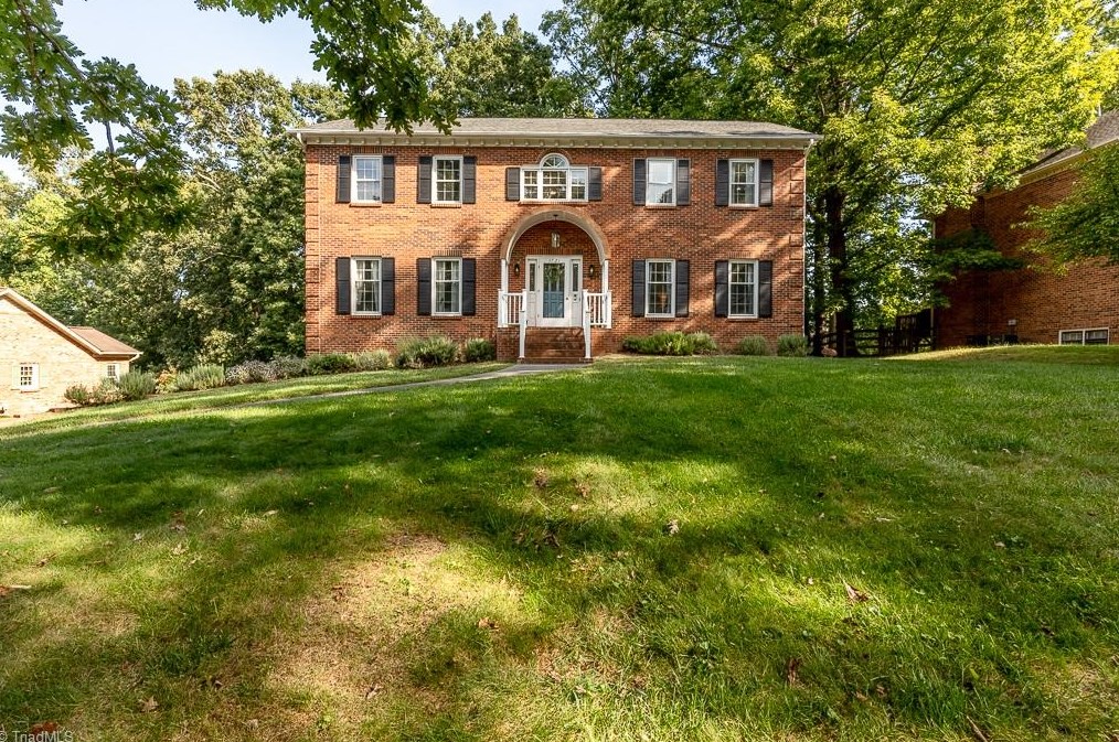 1721 Briar Lake Rd, Winston Salem, NC 27103