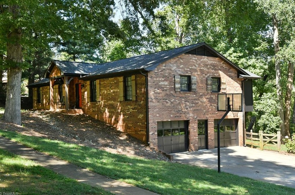 6984 Bridgewood Rd, Clemmons, NC 27012