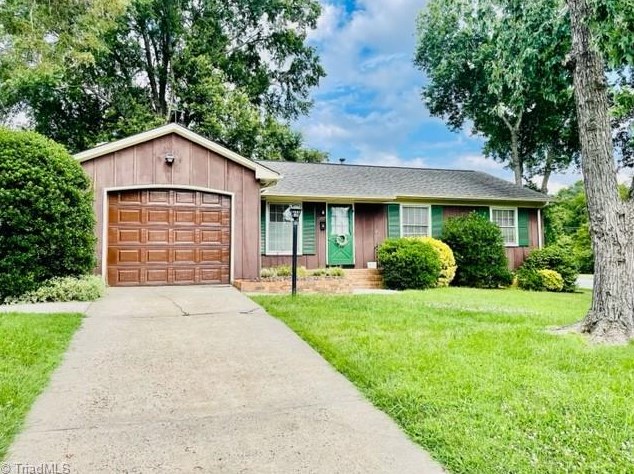 4017 Wexford Dr, Greensboro, NC 27406