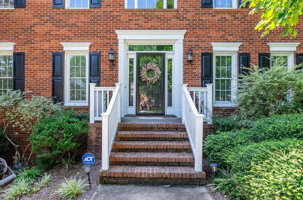 4014 Quartergate Dr, High Point, NC 27265