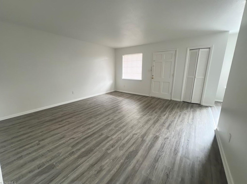 3826 Country Club Rd #i, Winston Salem, NC 27104