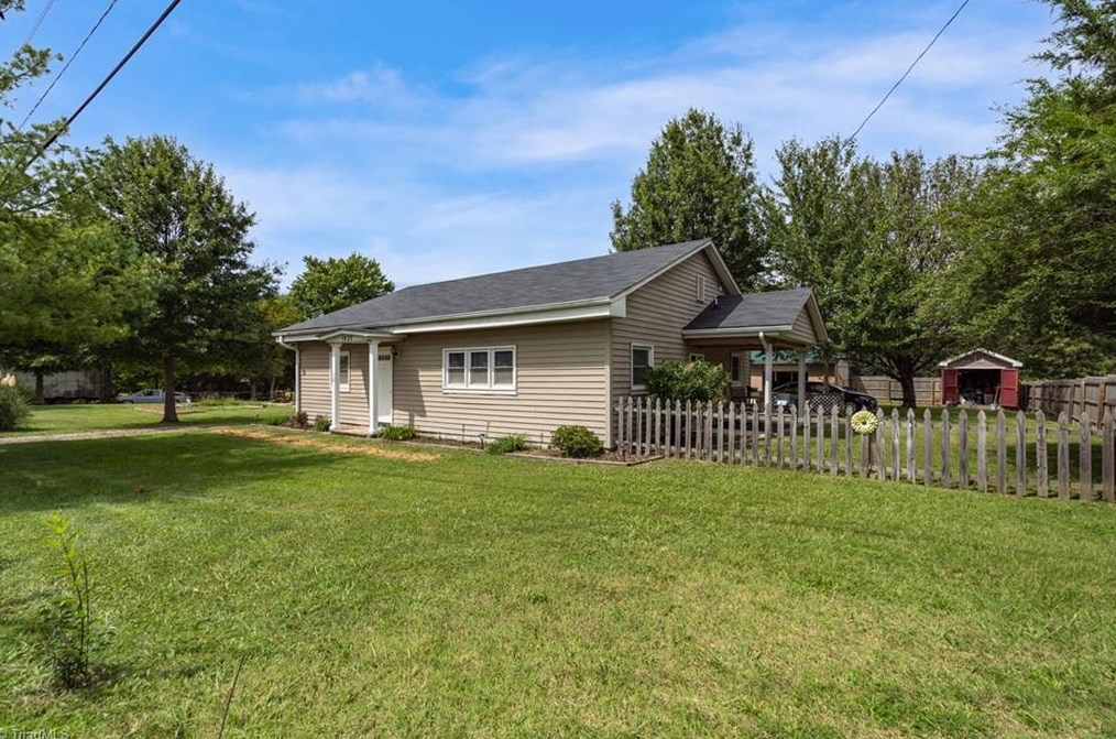 1930 Union Cross Rd, Winston Salem, NC 27107