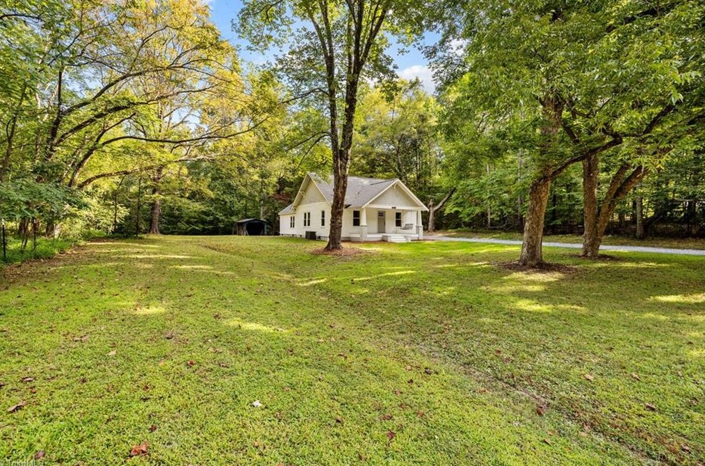 5854 Howard Cir, High Point, NC 27263