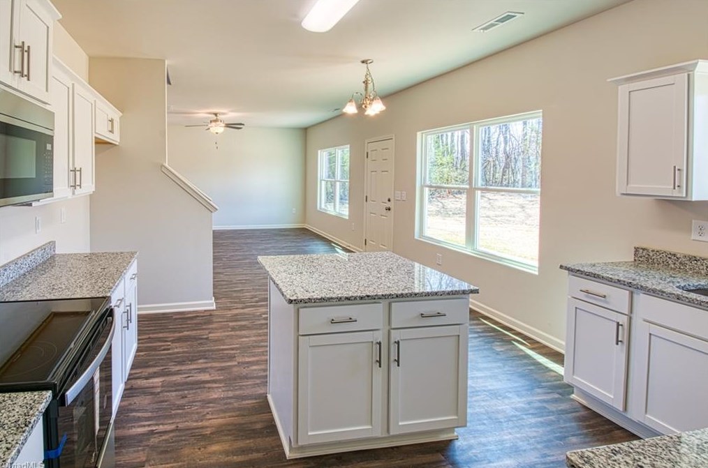 2782 Piney Grv Rd, Kernersville, NC 27284